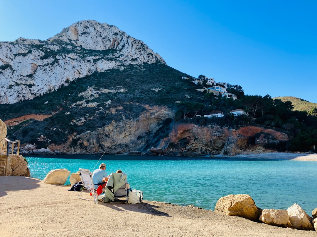 Jun Beach BBQ Spots for Families Near Roda Golf 2026